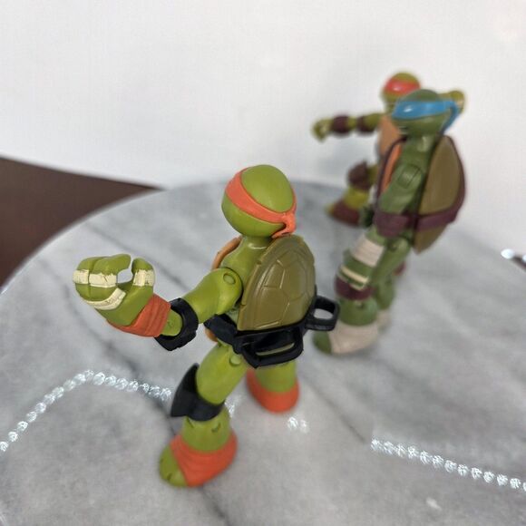 Teenage Mutant Ninja Turtles Action Figures Lot Leonardo Raphael Michelangelo 4" - Picture 10 of 11